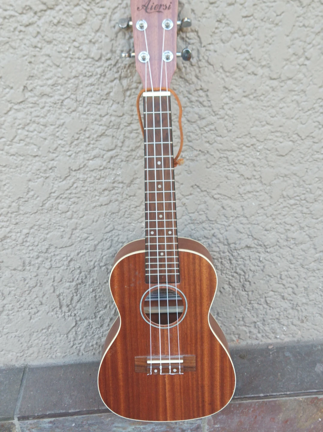 Aiersi Tenor Ukulele
