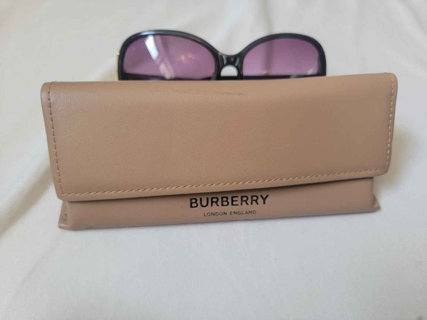 Burberry Sunglasses - photo 2