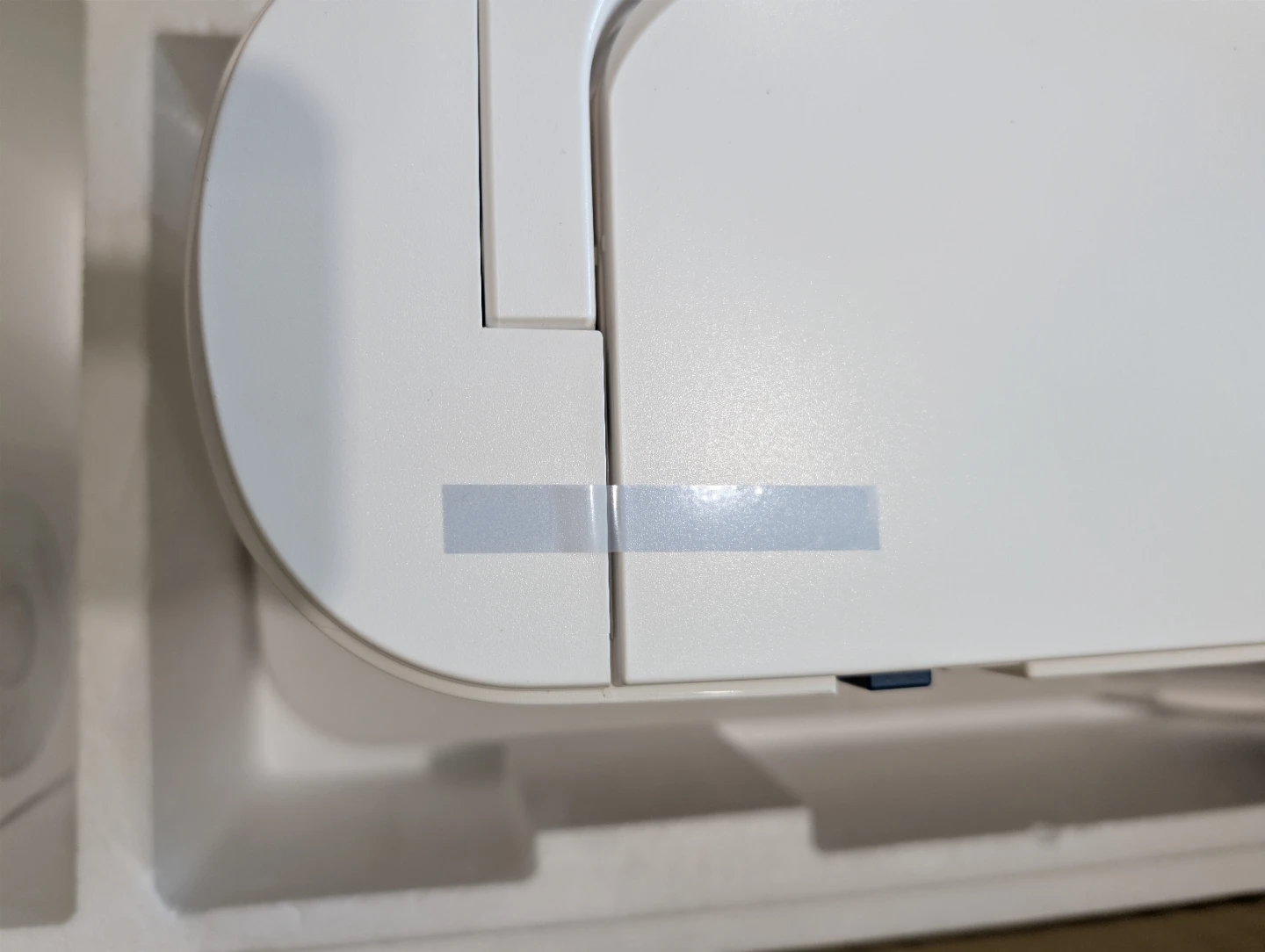 Janome Skyline S9 Sewing & Embroidery Machine - photo 3