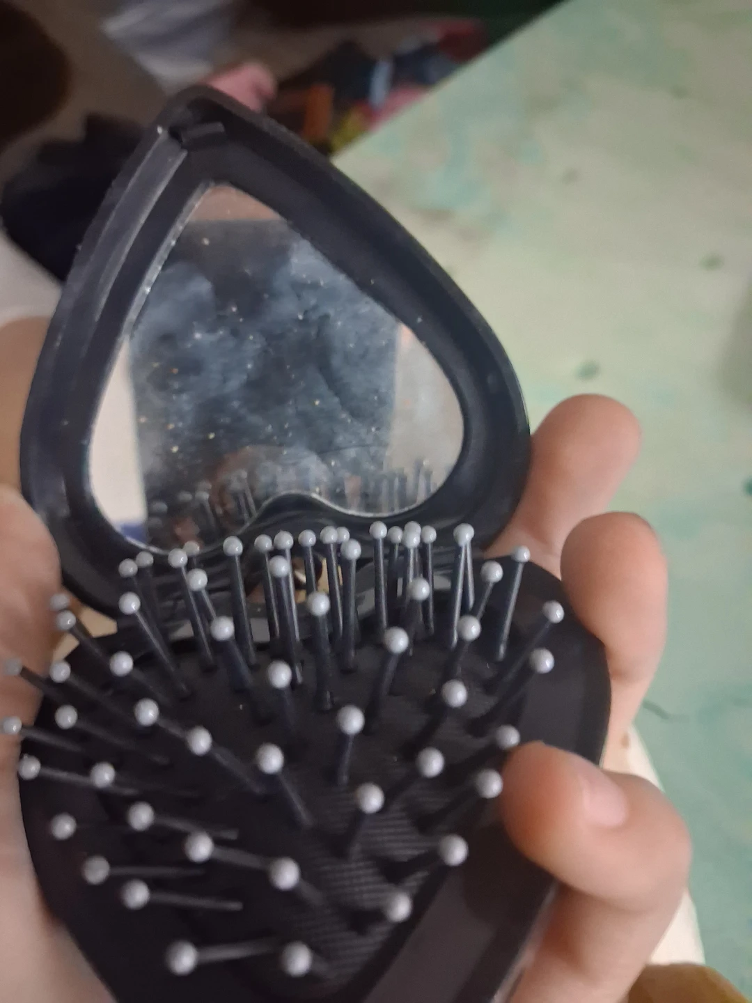 Heart-Shaped Compact Mirror and Brush Set - photo 2