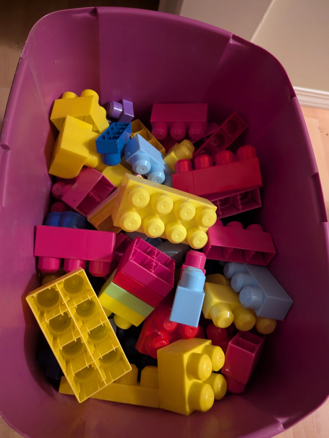 Used Bin of mega bloks NOT SURE HOW MANY ARE THERE - photo 3