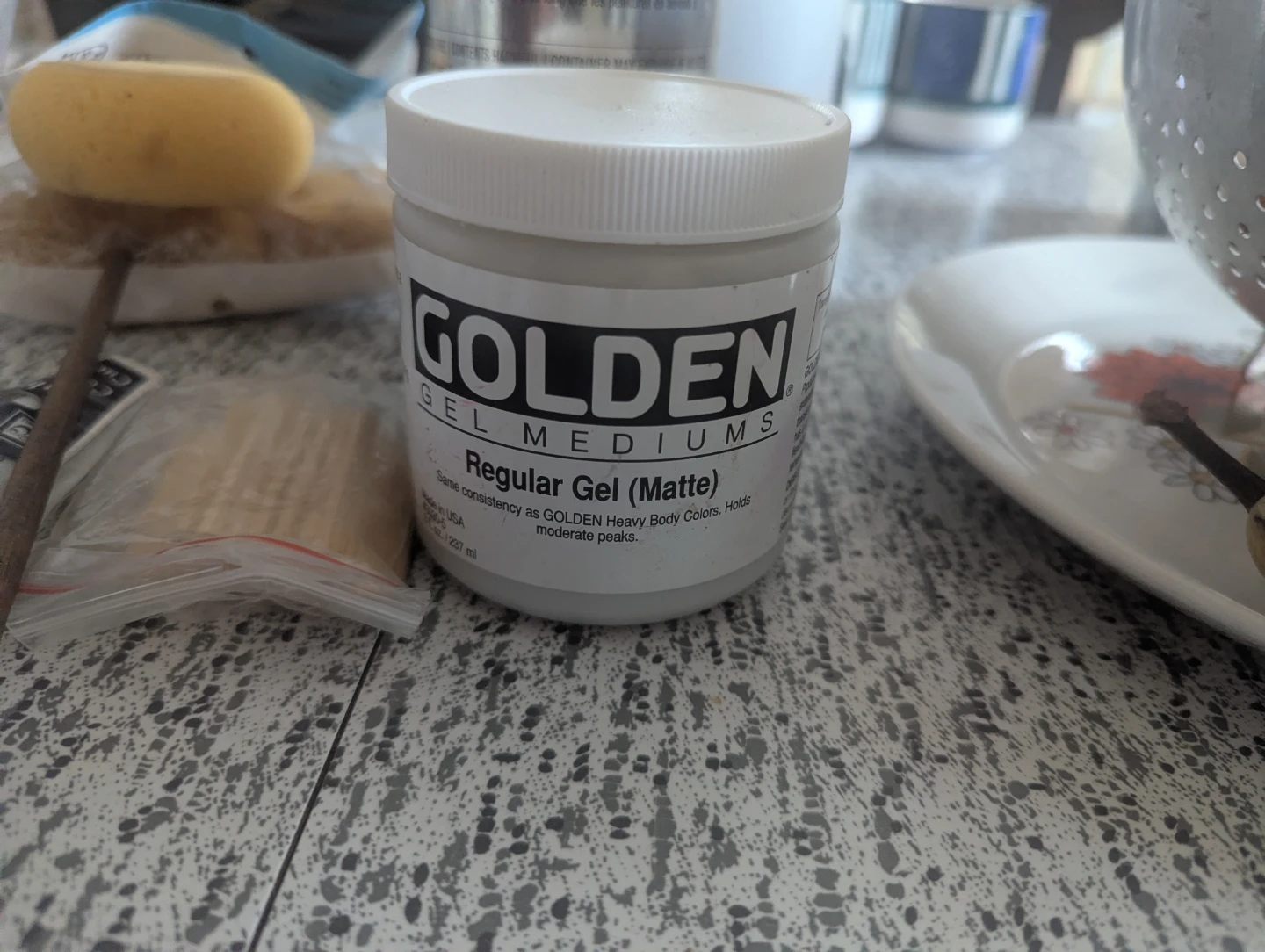 Painting & art supplies