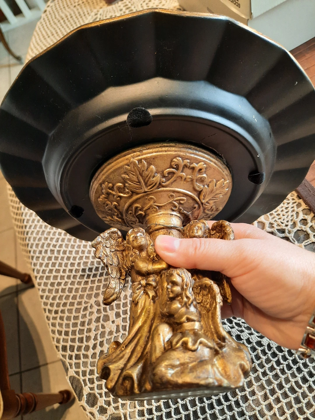 Ornate Angel Pedestal Stand - photo 4