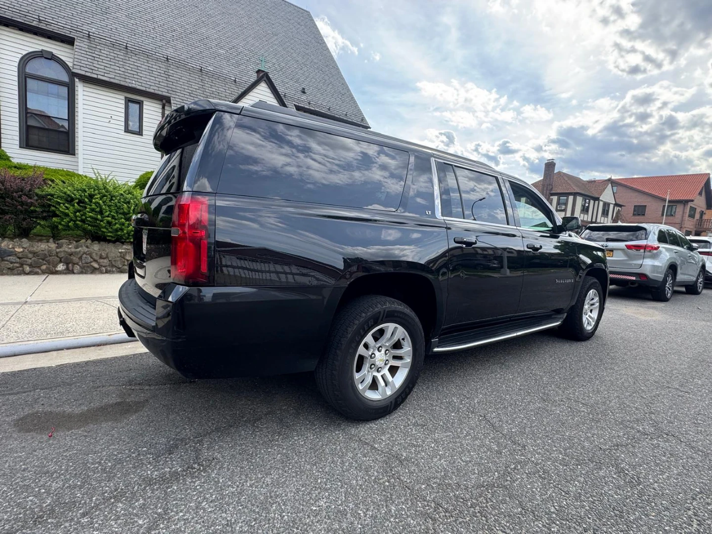 2015 CHEVY SUBURBAN 1500 LT 4WD - photo 4