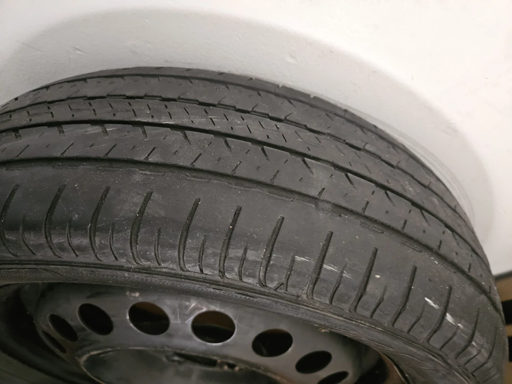 Dunlop 185/55R16 Tire with Rim - photo 4
