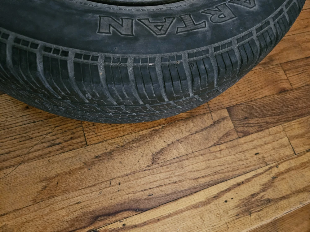 Dunlop 185/55R16 Tire with Rim - photo 5