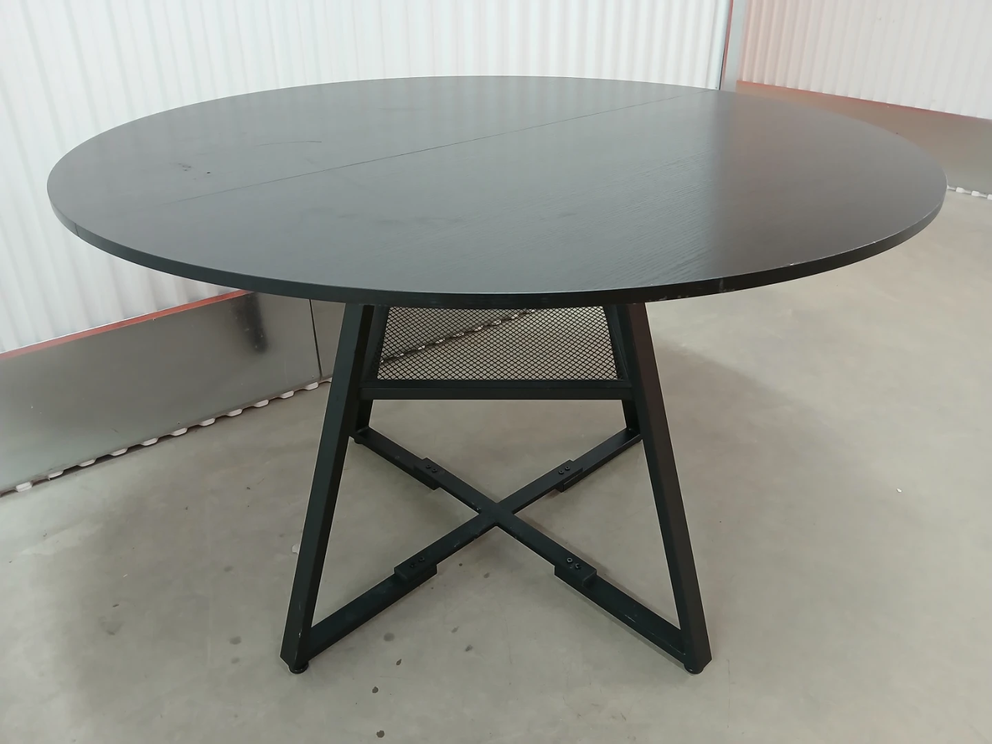 Round Dining Table with Metal Base - photo 3