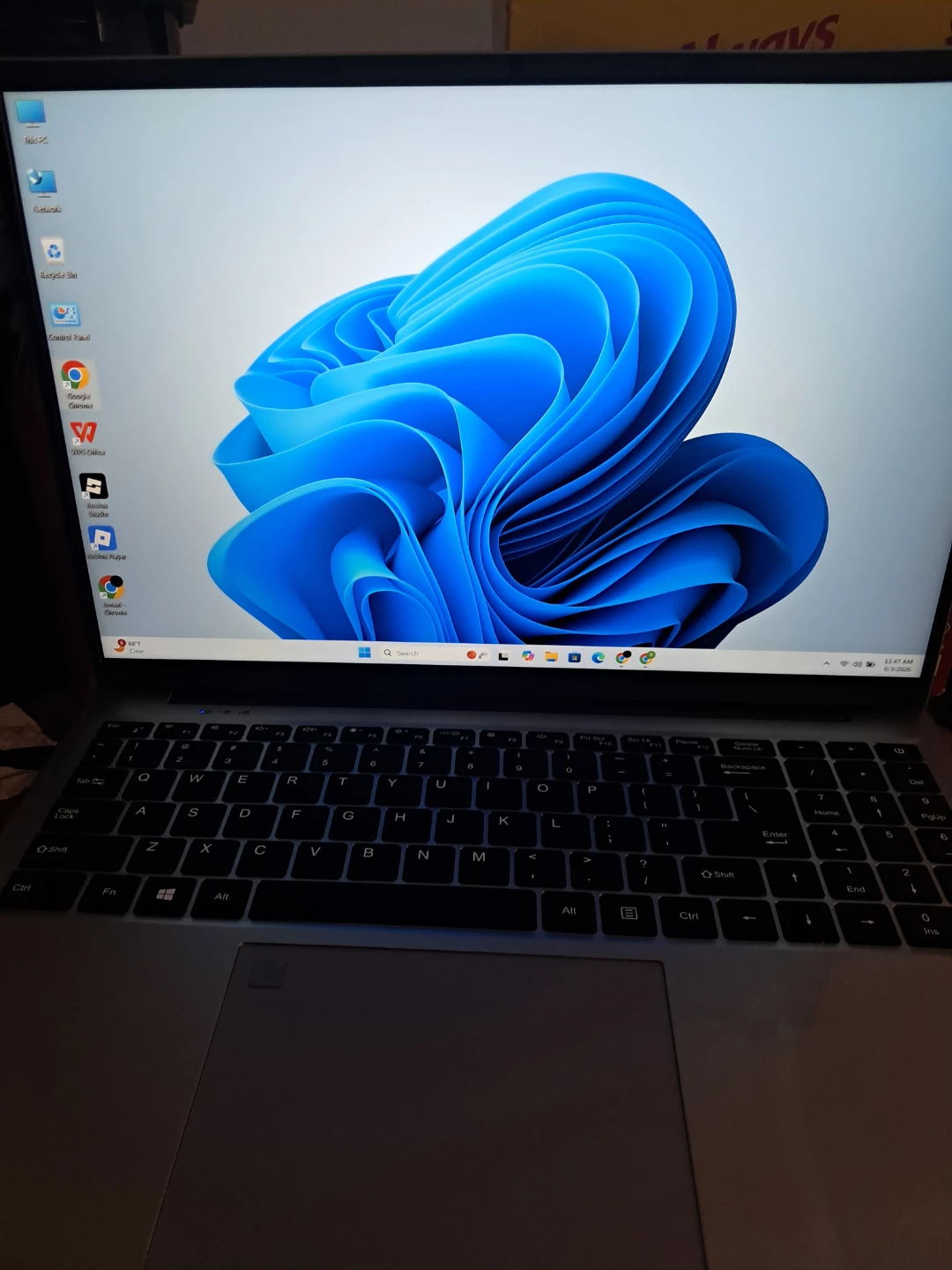 Silver Laptop with Windows 11 - photo 2