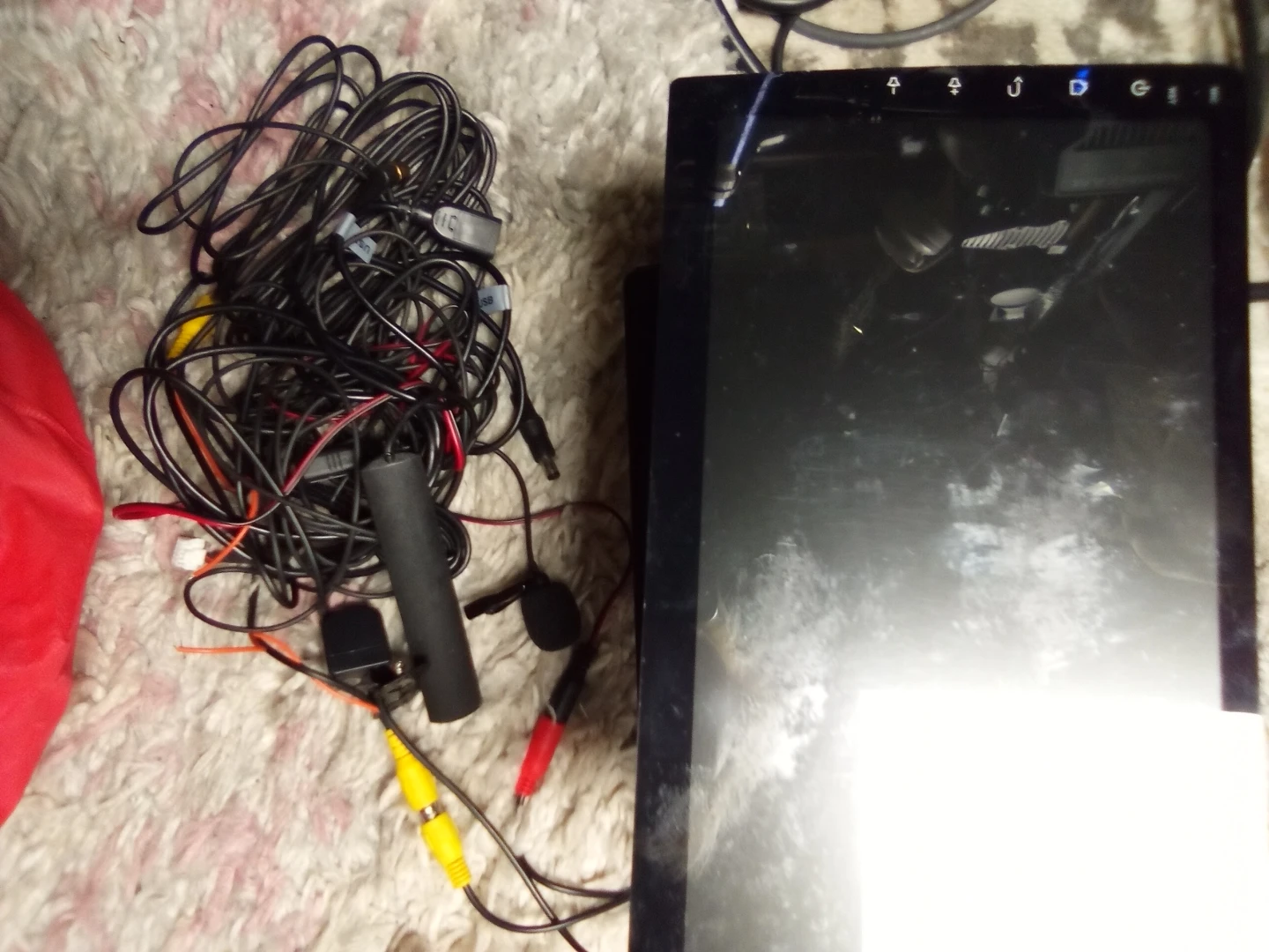 DEonon Car Stereo System lots extras like canera
