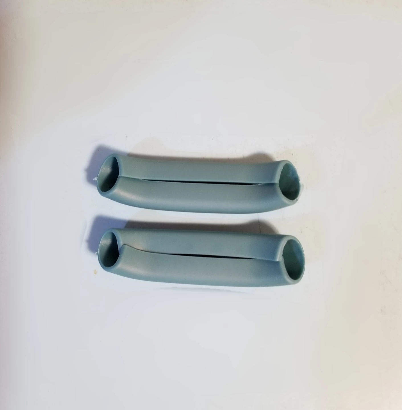 NEW Set of 2 Green Silicone Handles⚽