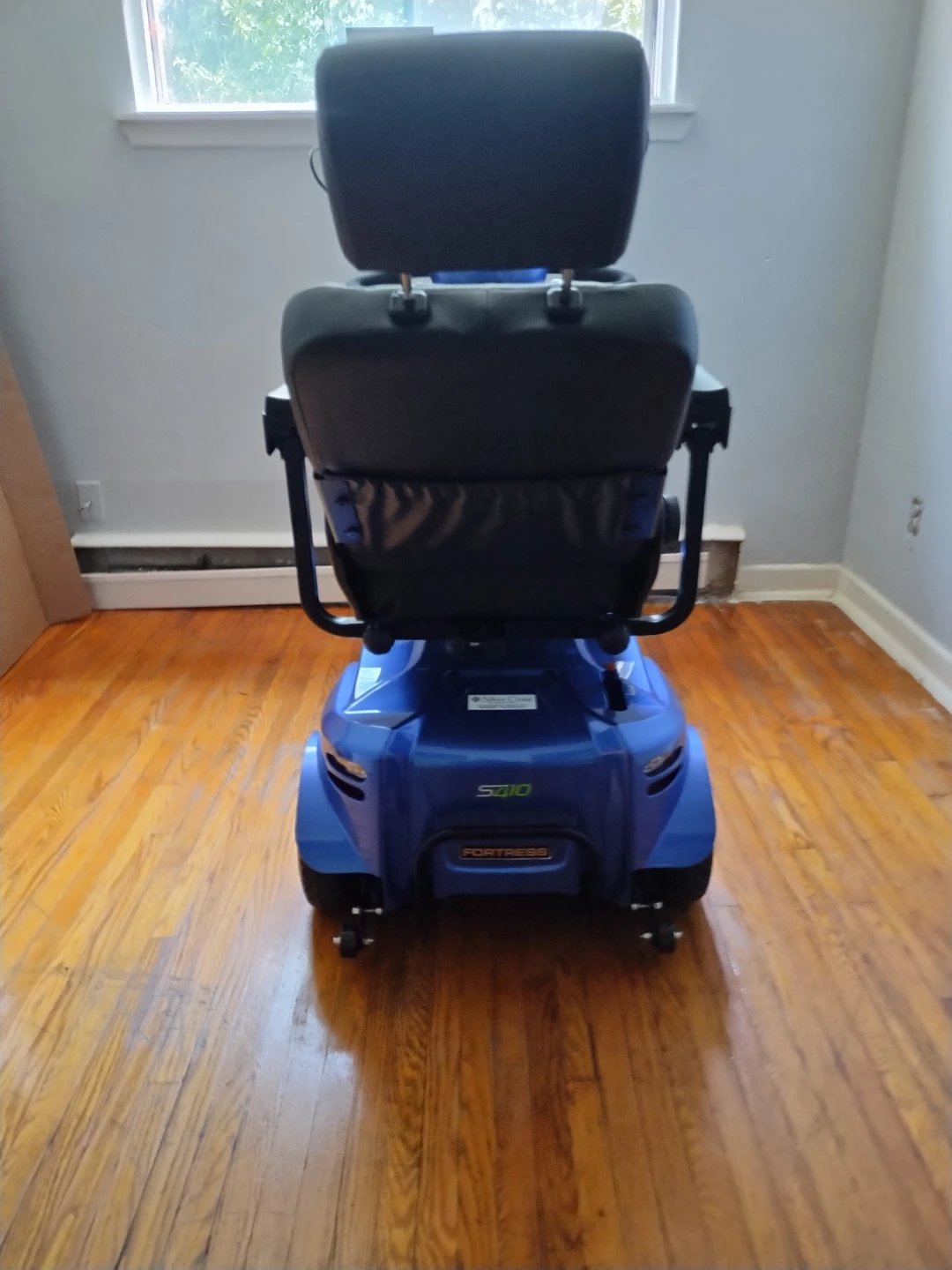 Blue Fortress S310 Mobility Scooter - photo 2