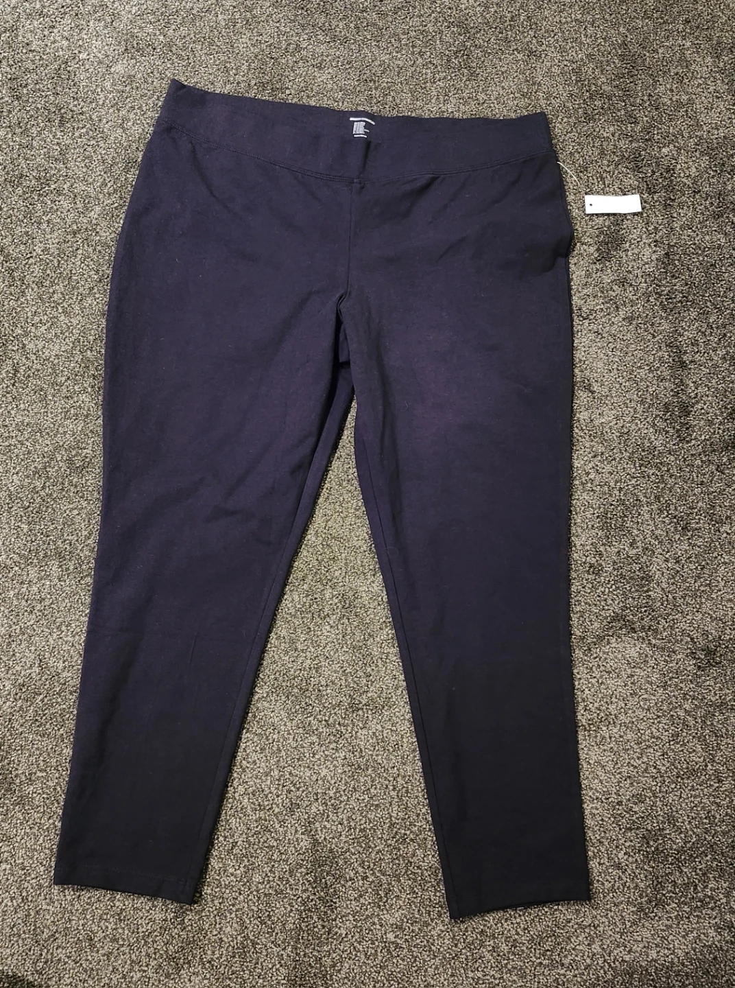 Amazon Essentials Women's XL Short Navy Blue Pants