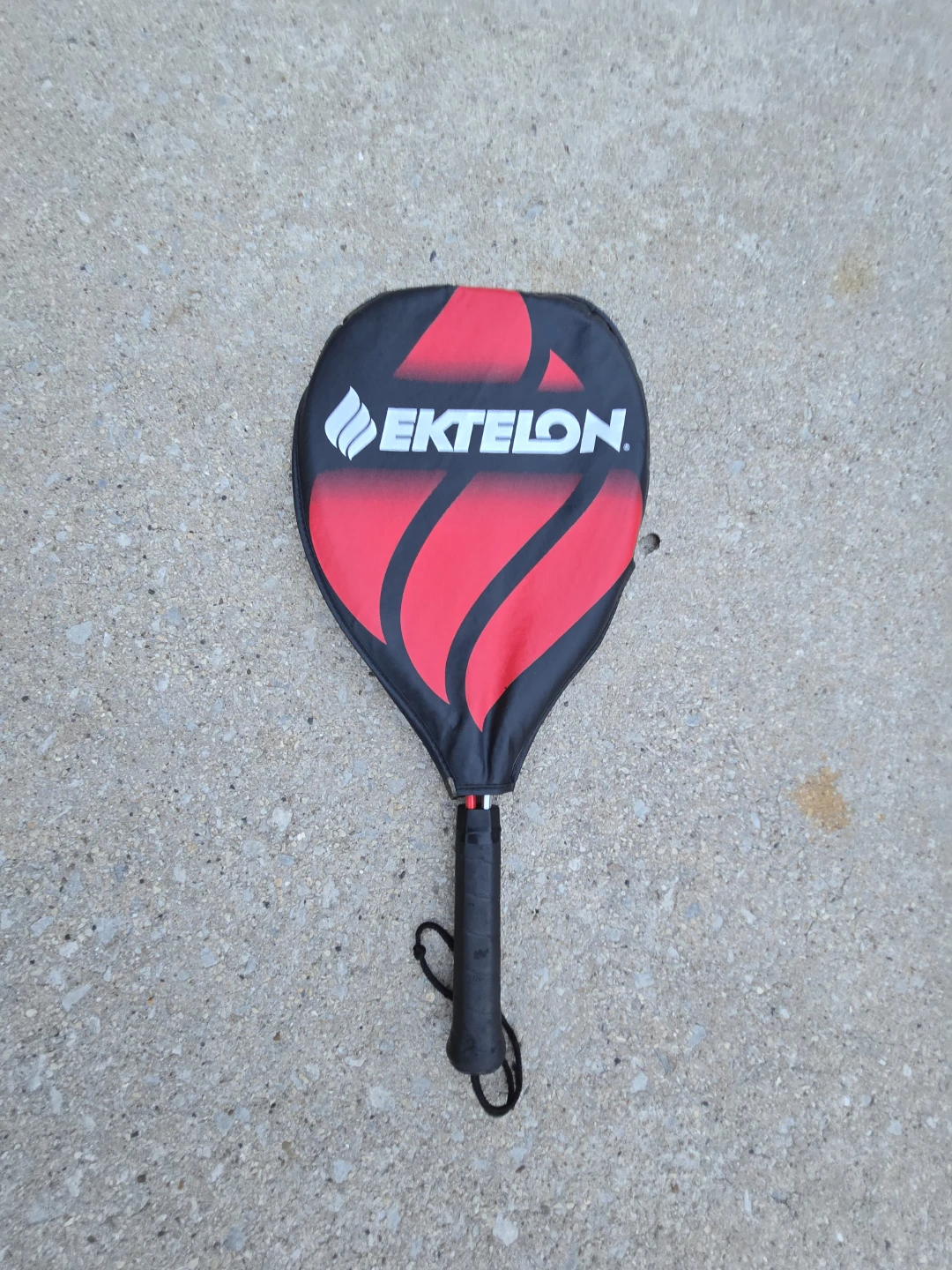 Ektelon Racquet (Ascent Titanium) with cover