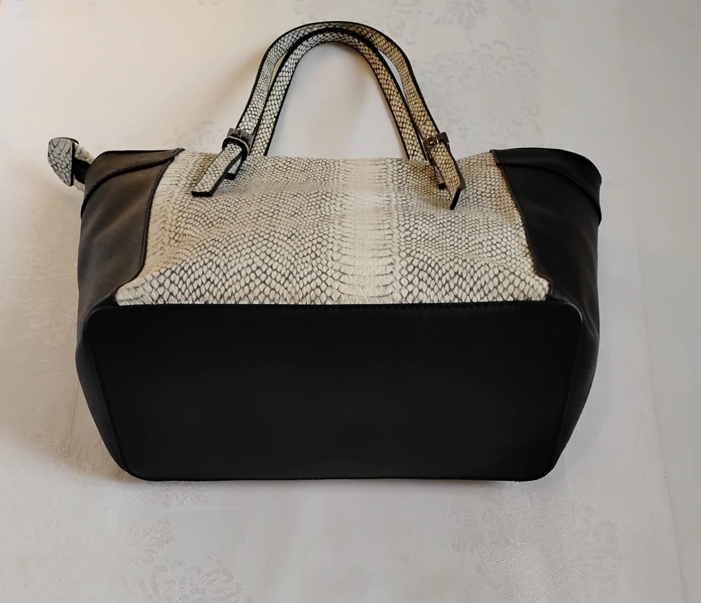 Ladies Genuine Leather Handbag - photo 4