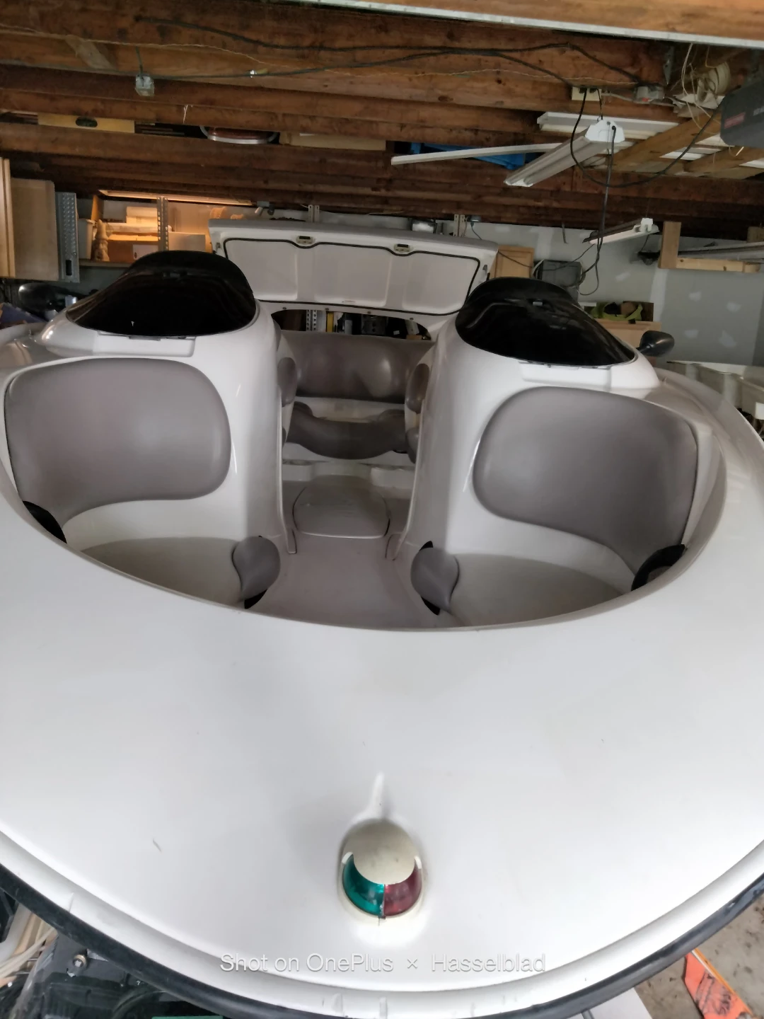 Yamaha LS 2000 jet Boat, Helm Seats and Console
