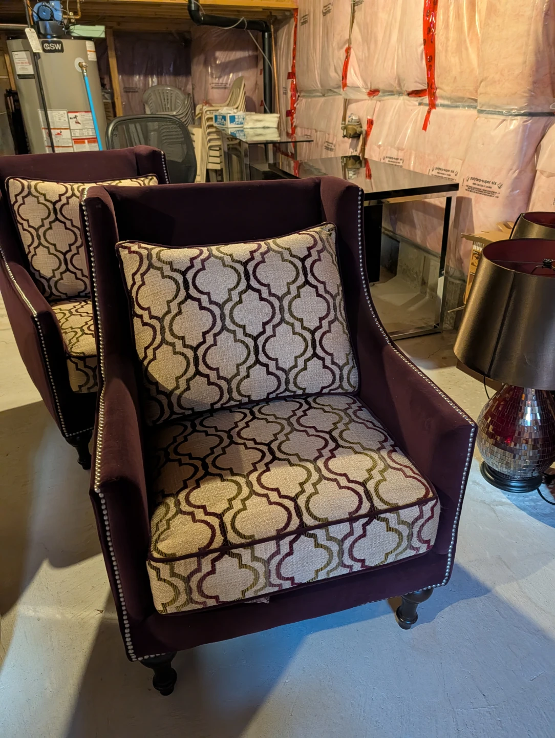 Plush Armchair with Decorative Pattern