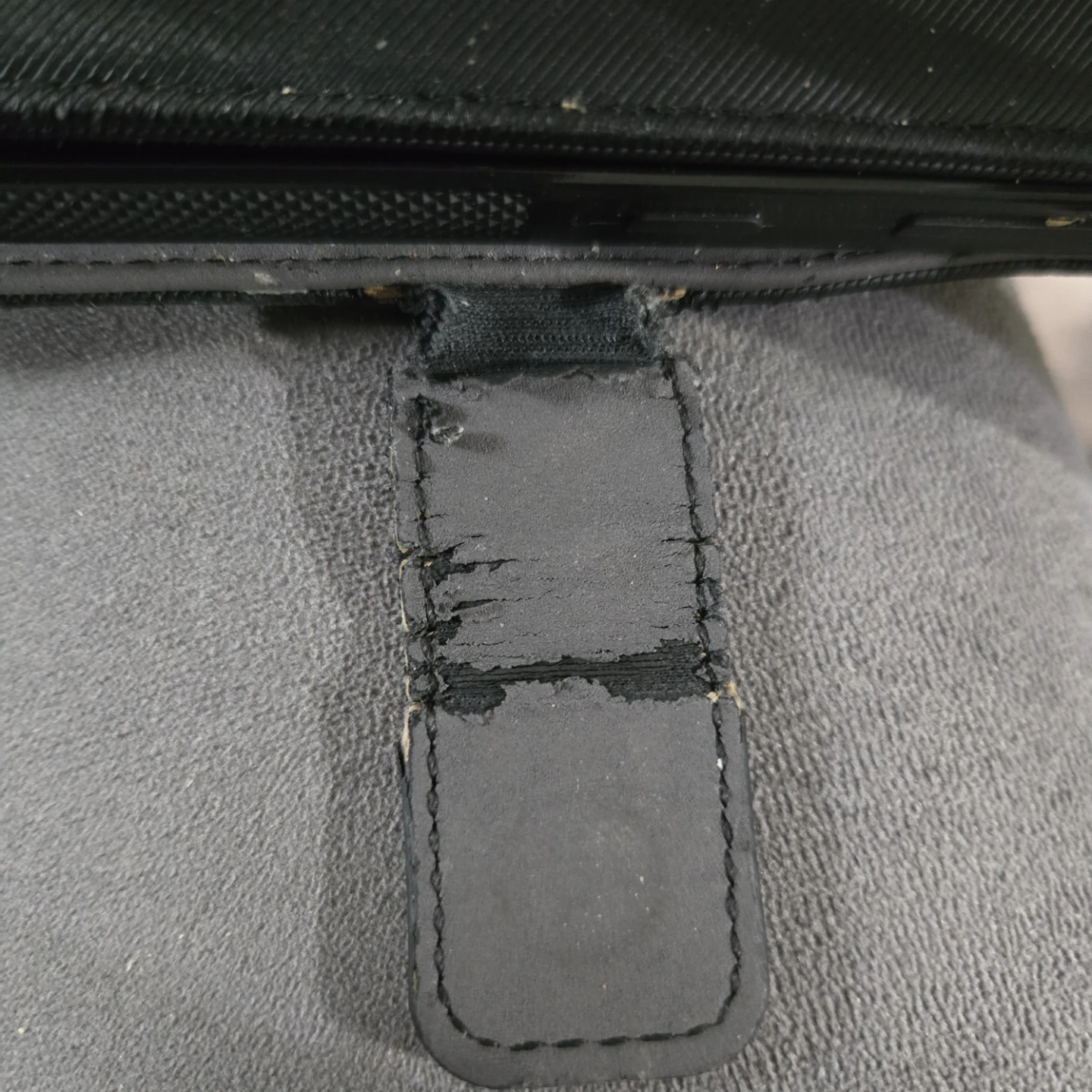 FREE SAMSUNG  Galaxy S24 Black Phone Case with Card Slots