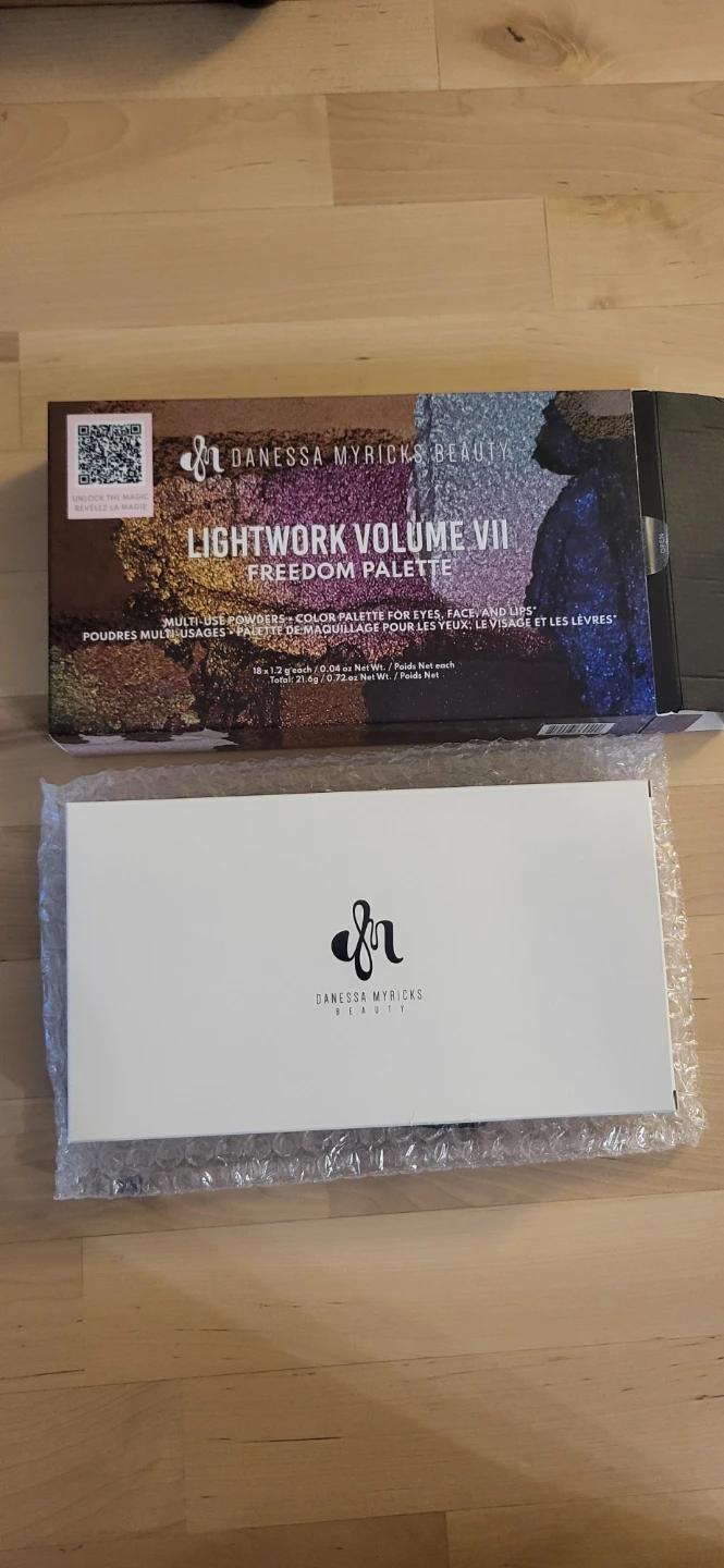 Danessa Myricks Beauty Lightwork Volume VII Freedom Palette - photo 4
