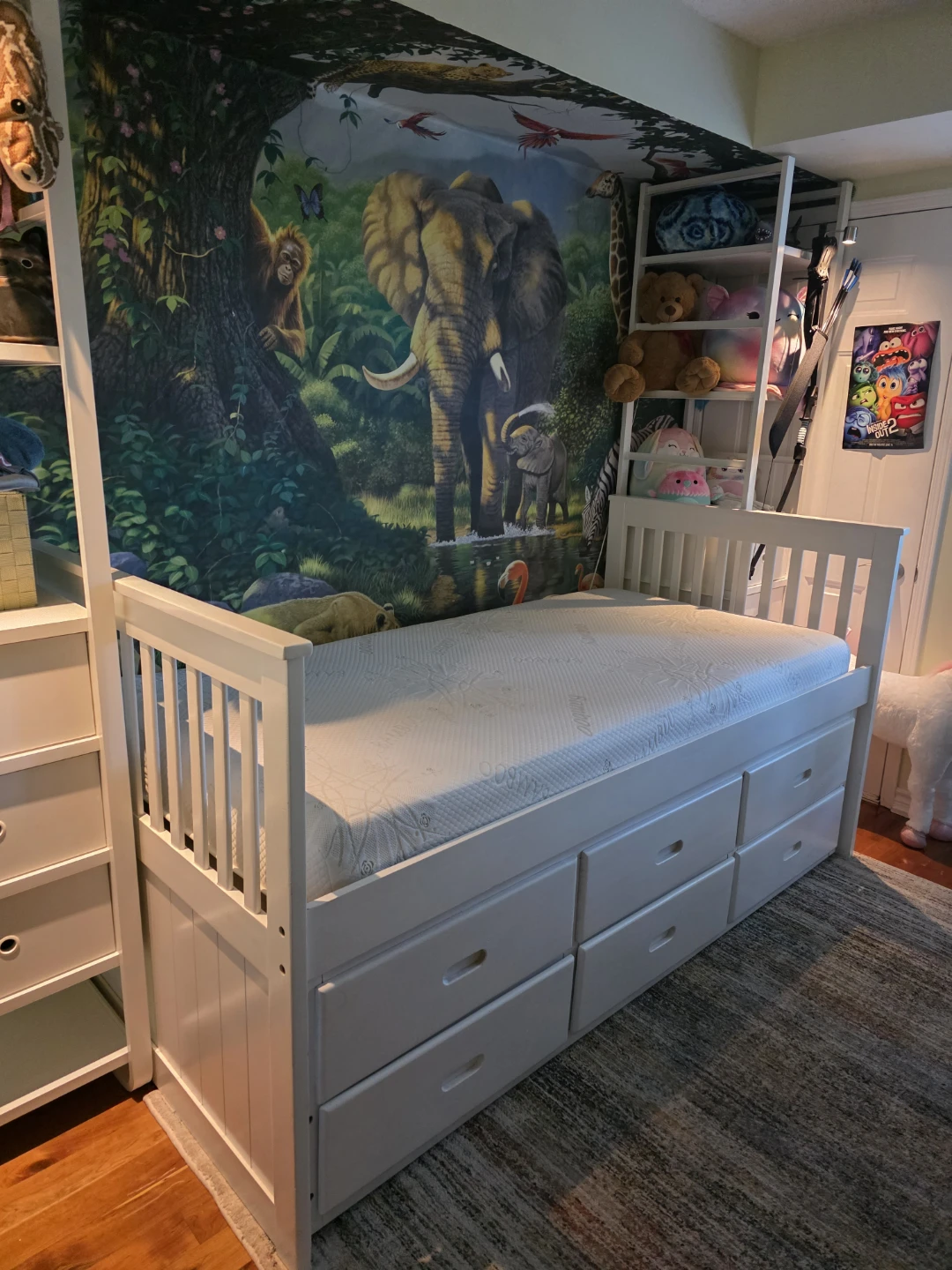 White Twin Daybed with Trundle and Storage Drawers - photo 2