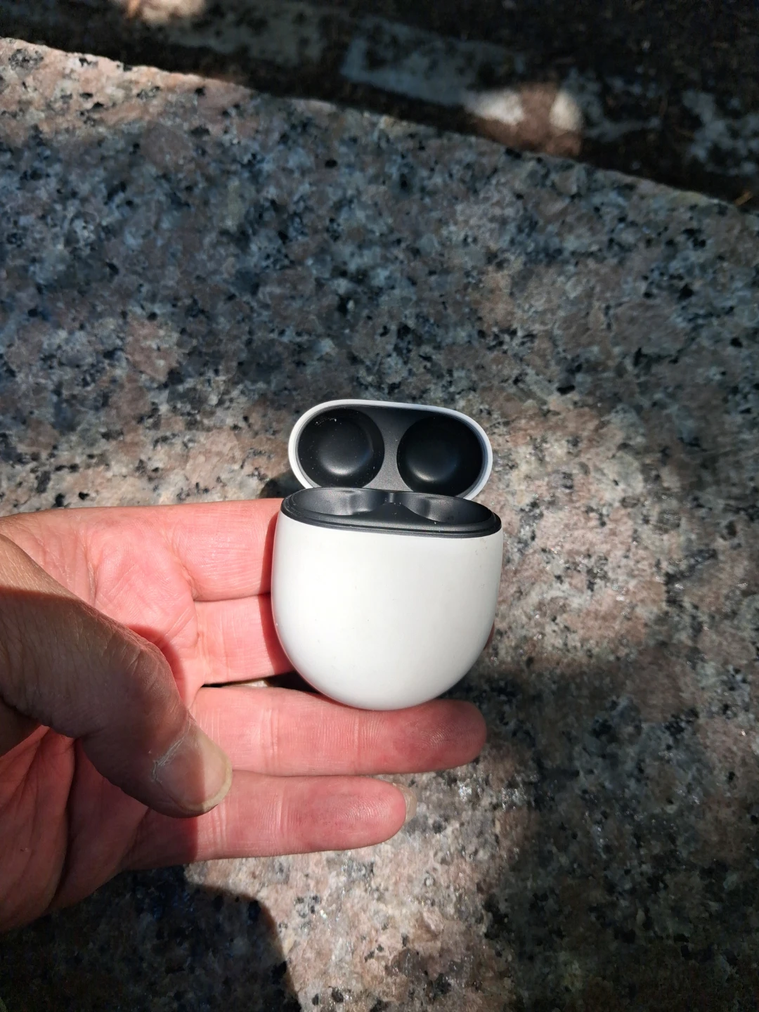 Google Pixle buds A-Series Charging Case
