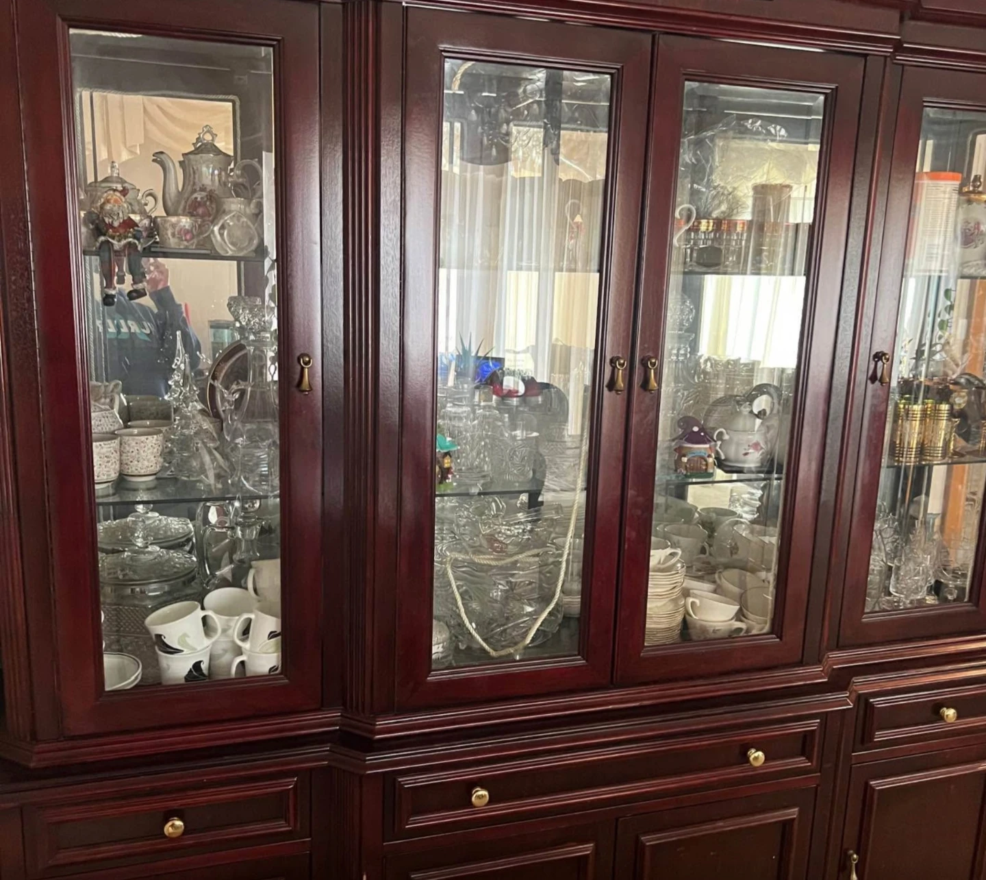 Dining Table with 6 Chairs & Hutch with base - photo 2