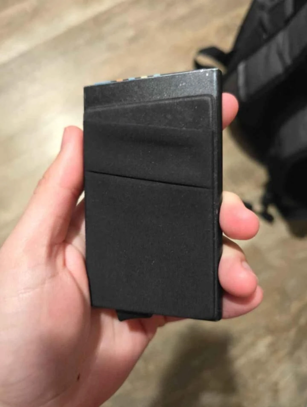 ⚽ Black minimalist wallet