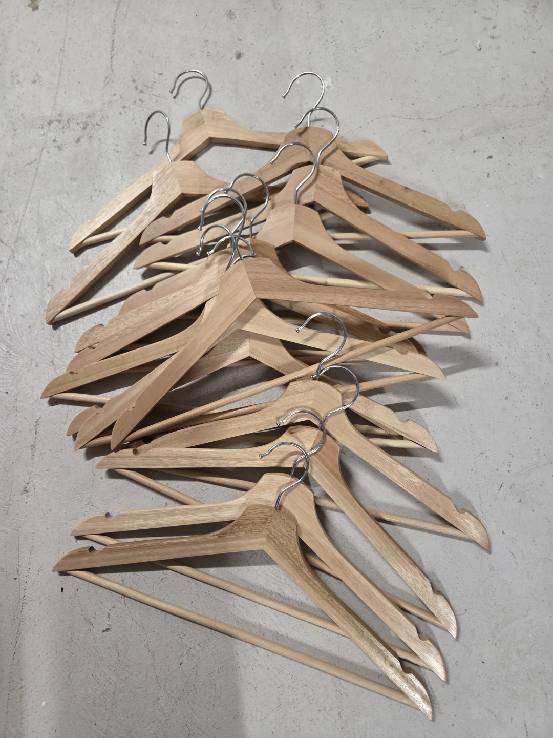 Wooden Clothes Hangers (Set of 15 pisses - photo 5