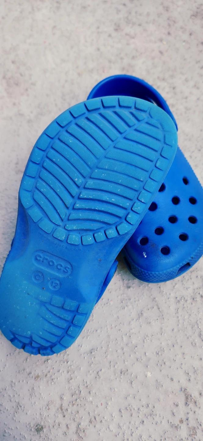 Kids Crocs size 12 - photo 3