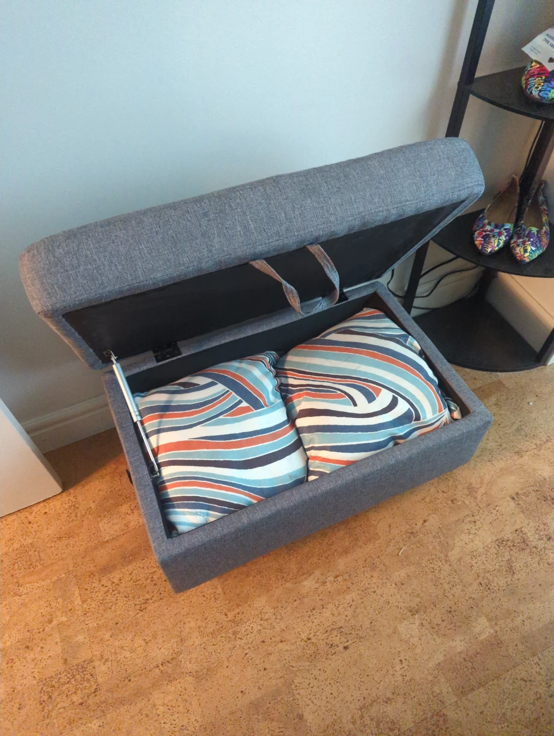 Couch with chaise and ottoman. - photo 2