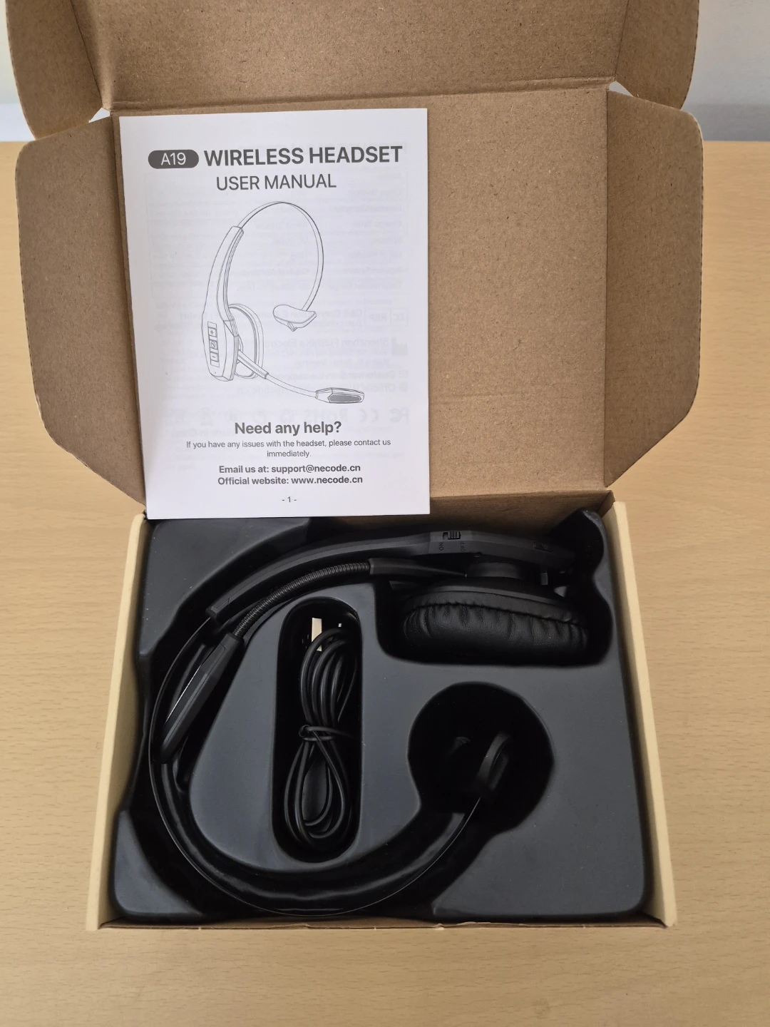 Model-A19 Wireless Headset with Mic - photo 3