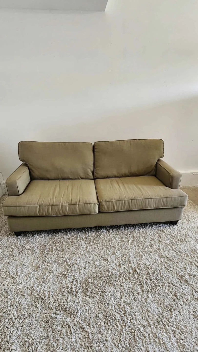Beautiful Olive Green 3 Seater Sofa Couch - photo 2