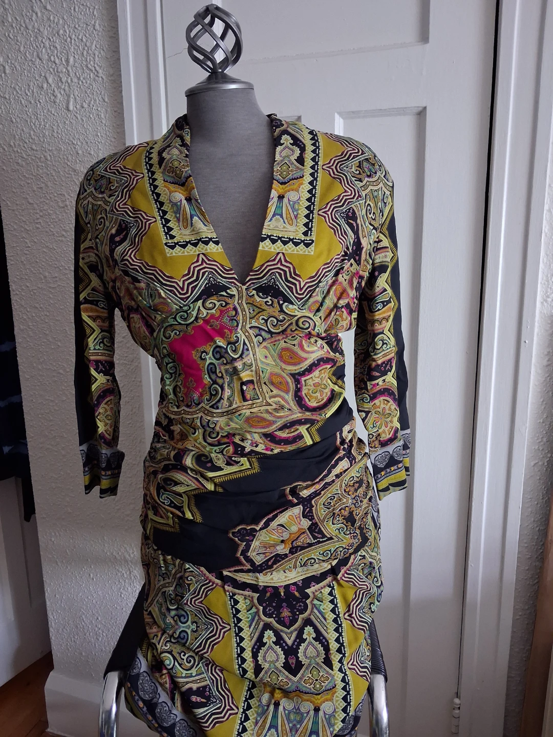 Garage sale /closet clean out - photo 3