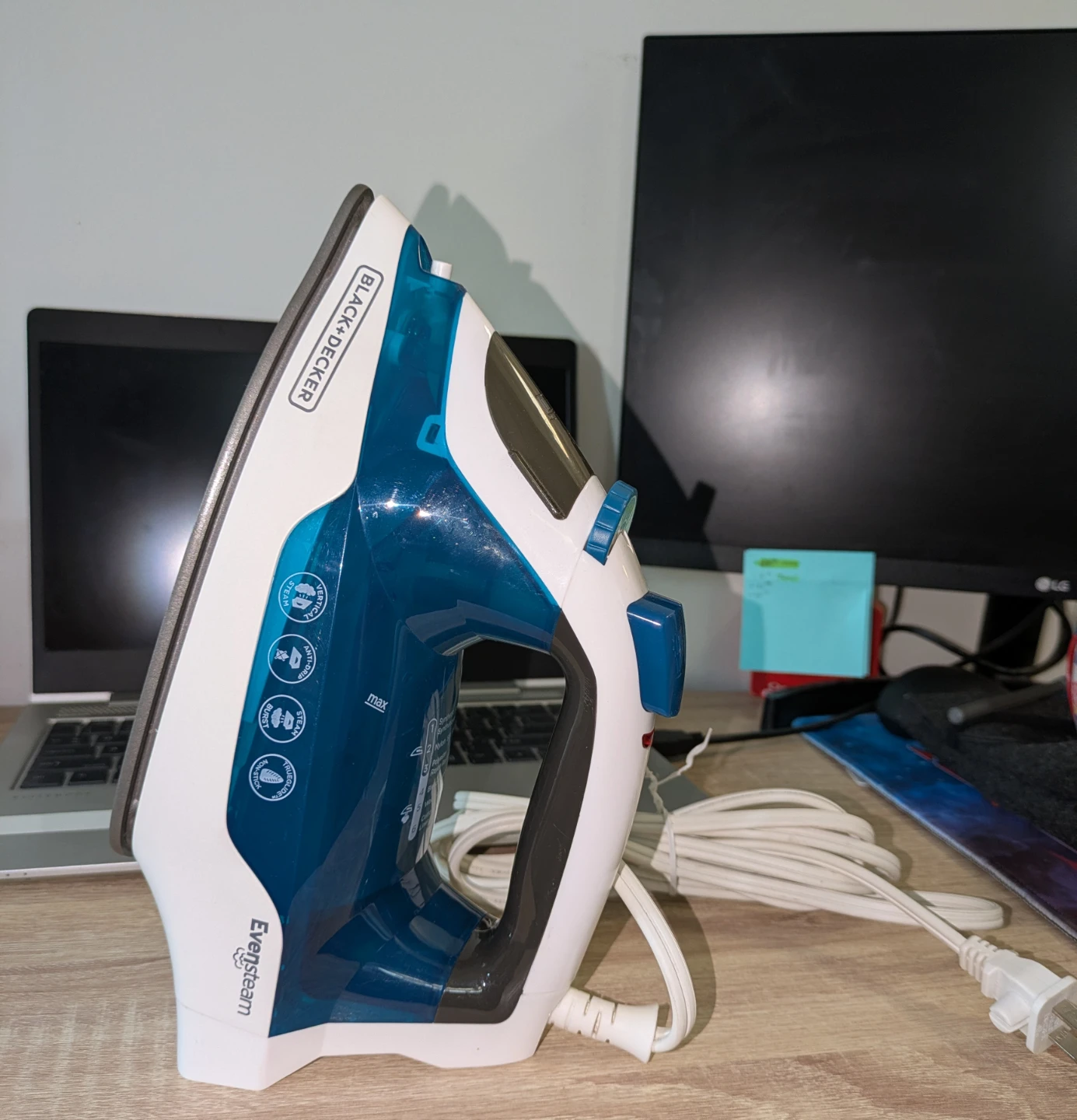 Black+Decker Steam Iron