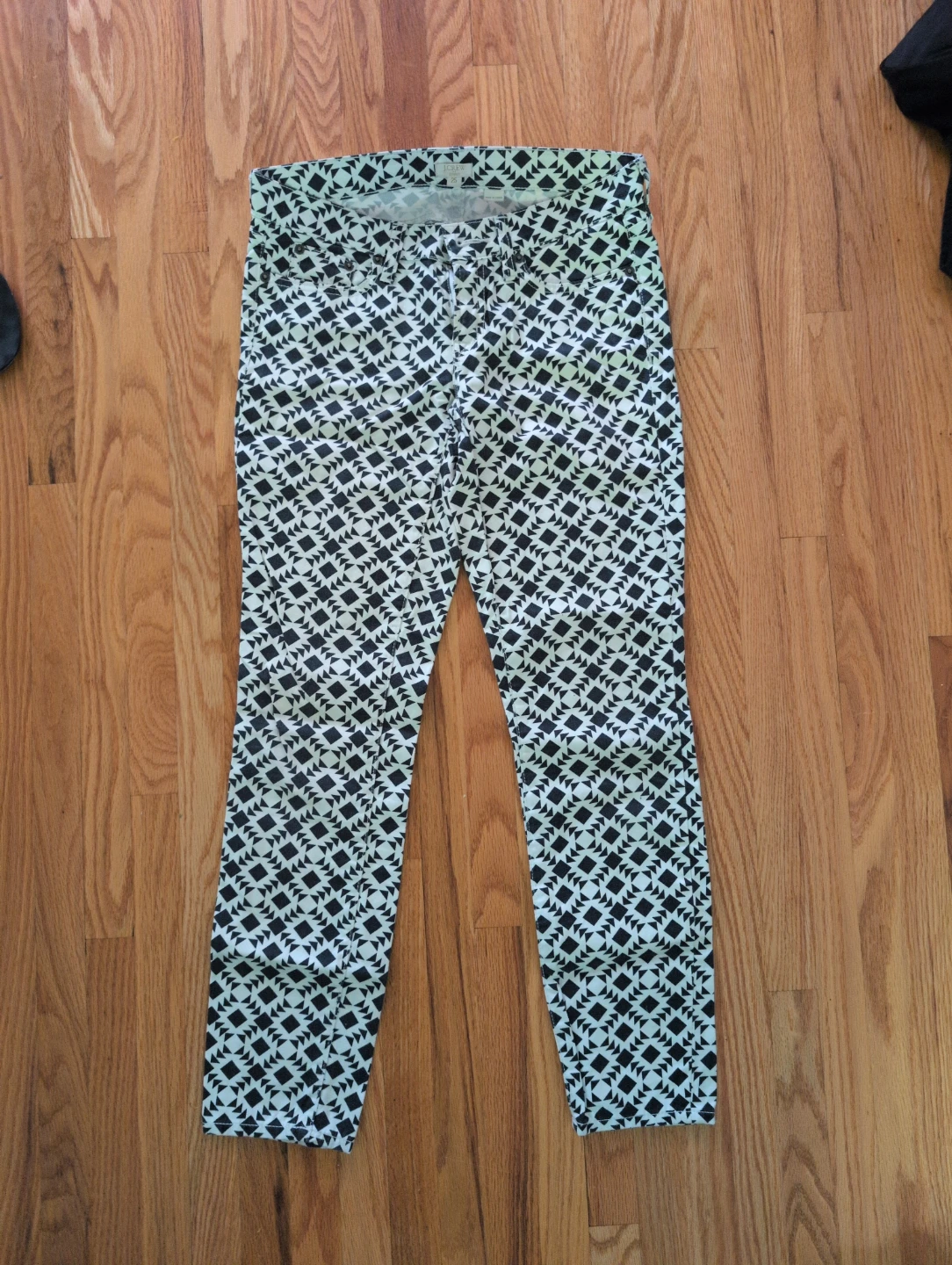 J Crew Black & White Geometric Print Pants ⚽