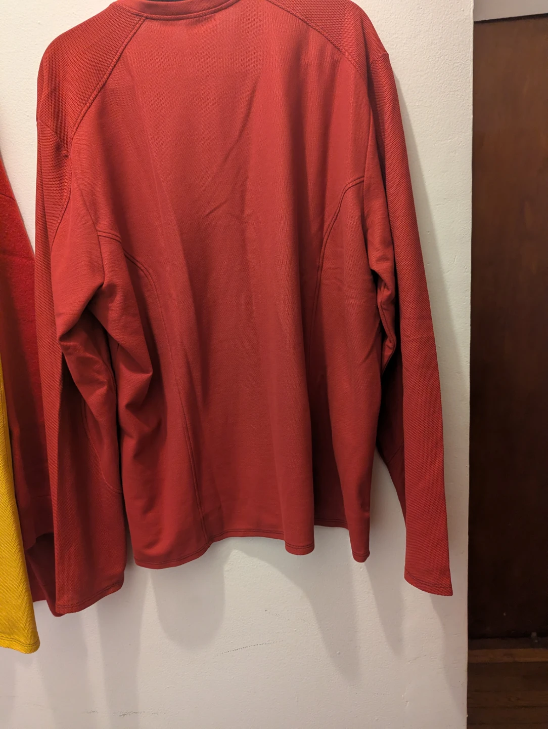 Star Trek Red Long Sleeve Shirt Size 51