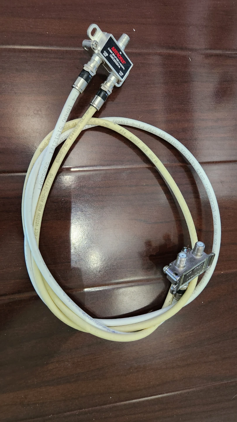 ANTENNA-SFER Splitter/Combiner with Cables