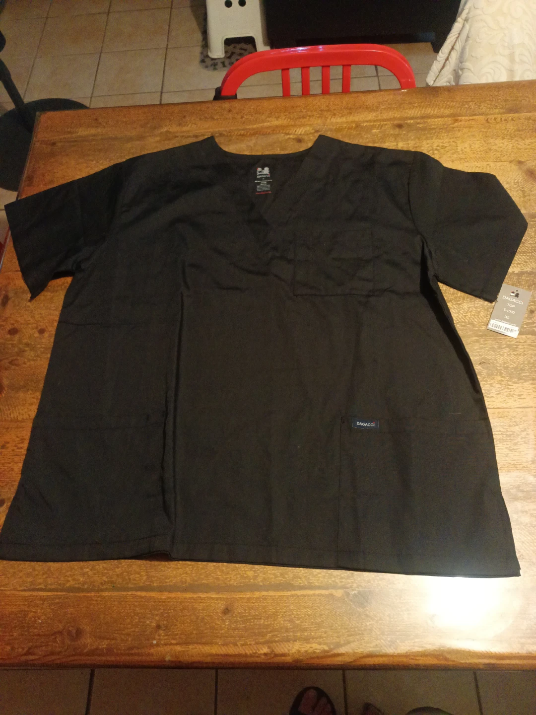 DAGACCI Black Scrub Top XL