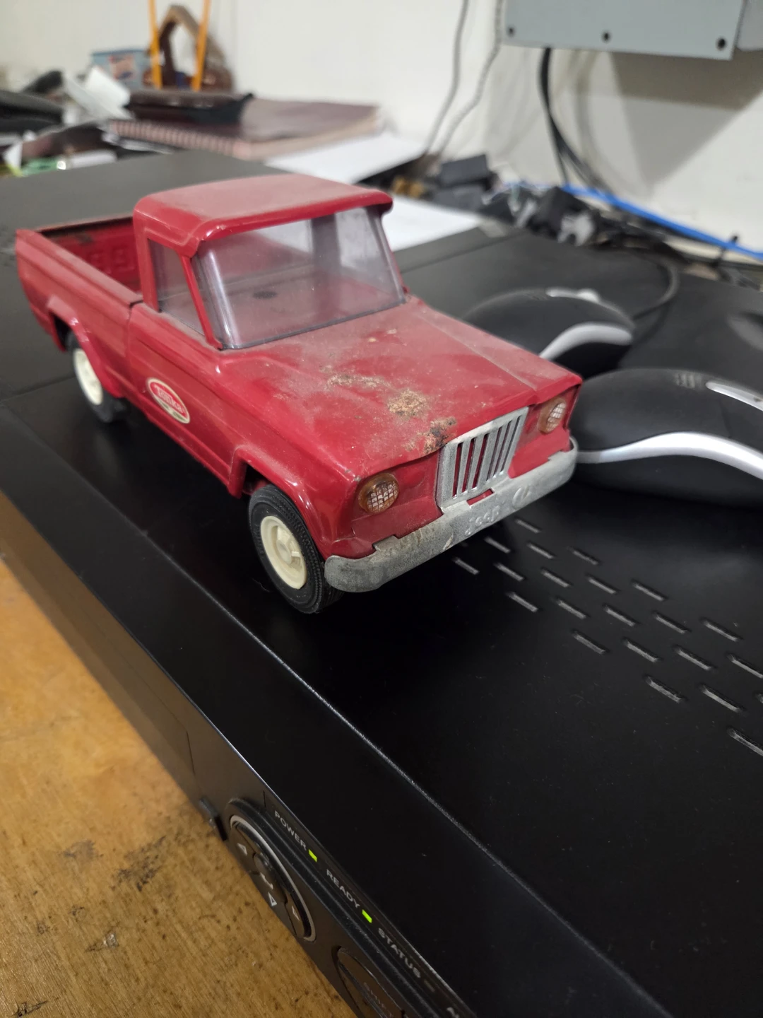 Red Tonka Pickup Truck Toy - photo 2