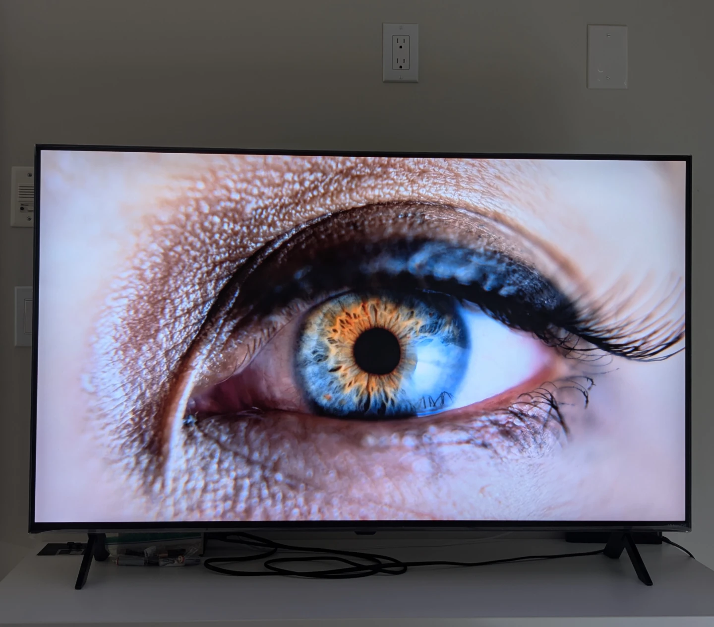 LG NanoCell 50" 4K UHD HDR LED webOS Smart TV - photo 2