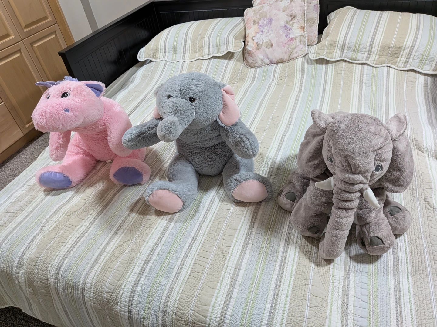 3 Large Stuffed Animals ⚽ - photo 5