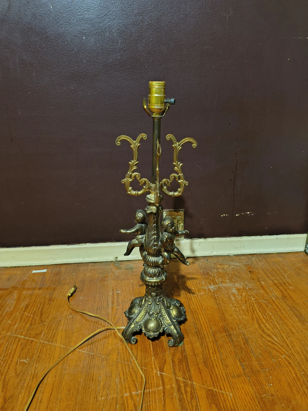 Vintage Cherub Table Lamp - photo 2
