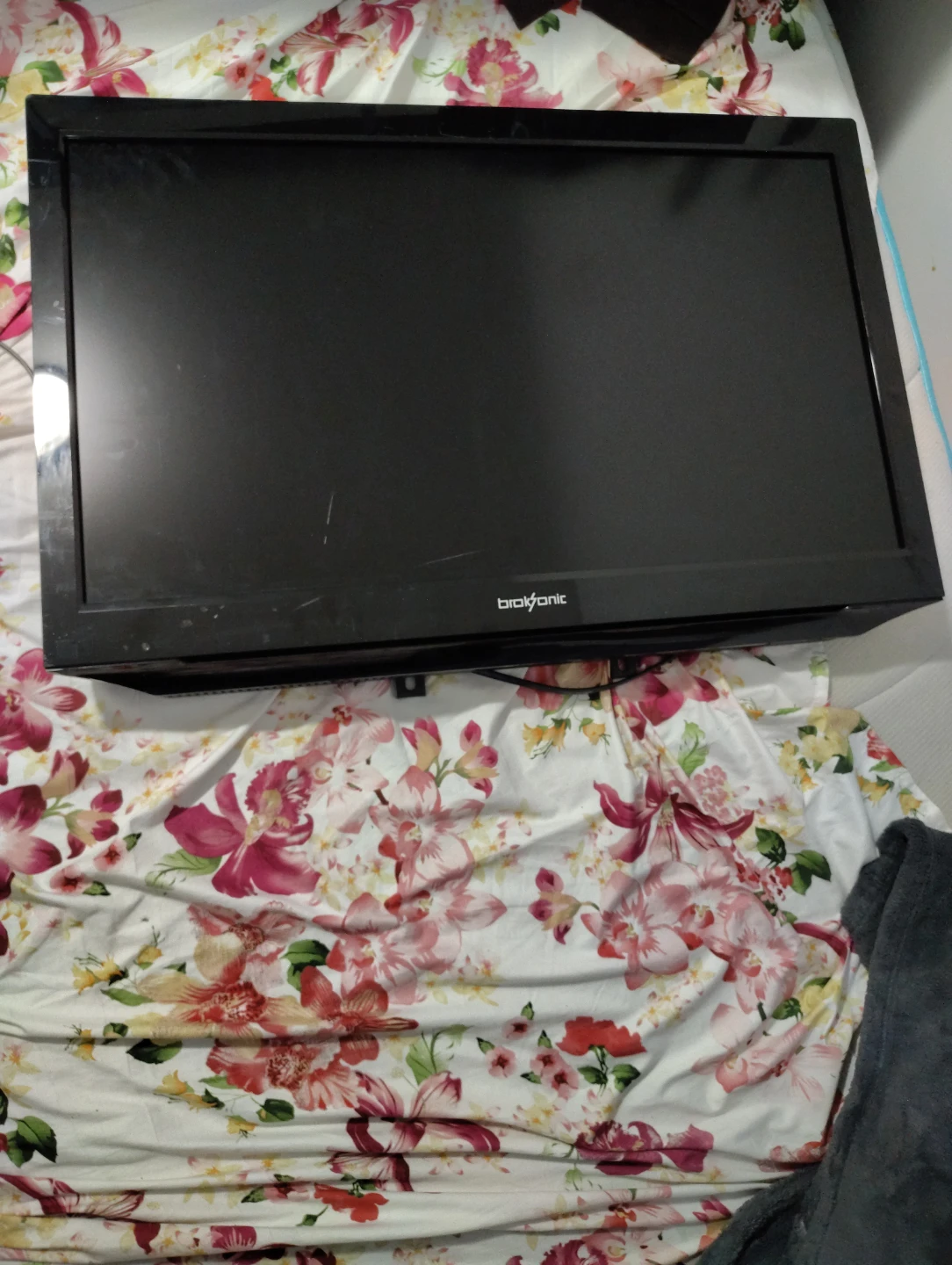 Broksonic LCD TV Model CCVG-3276