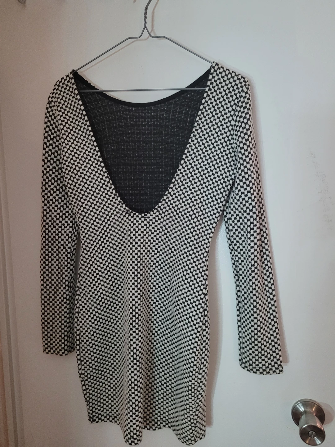 Black and White open backMini Dress - photo 2