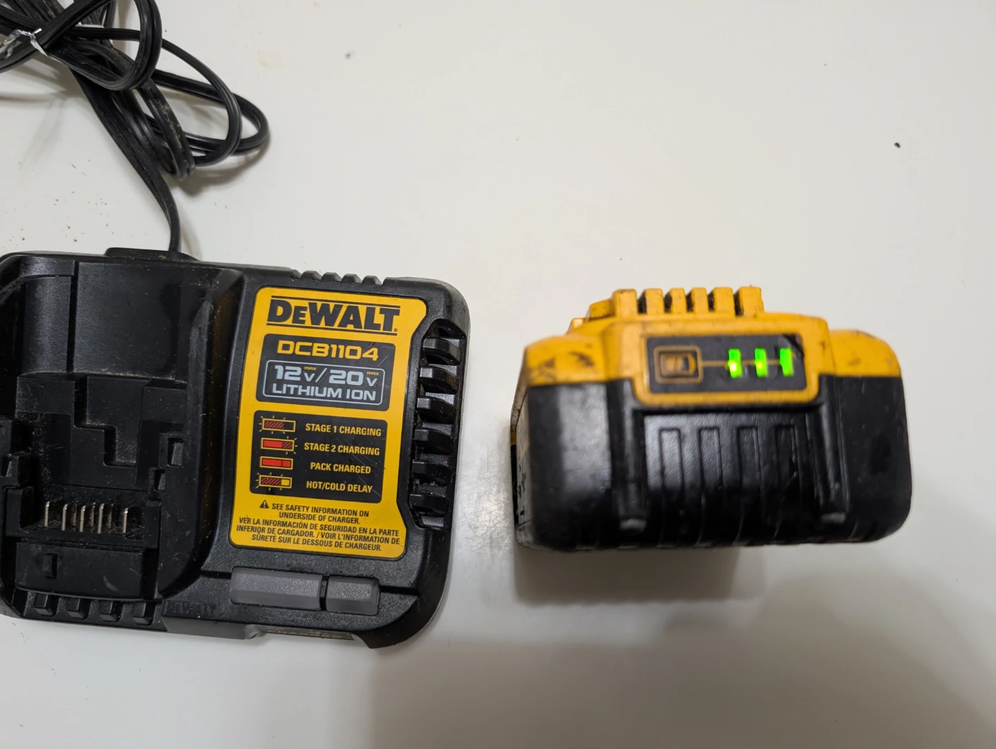 DEWALT DCB1104 12V/20V Lithium Ion Battery Charger