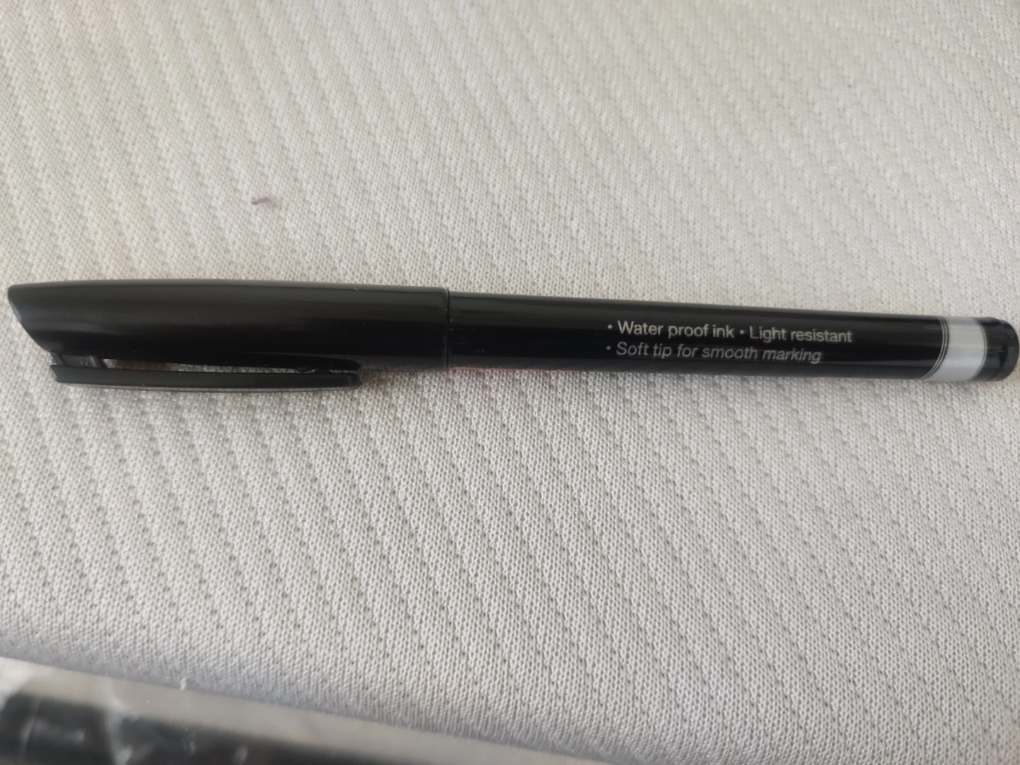 Luxor CD/DVD/OHP Marker - Black Fine Tip - photo 3