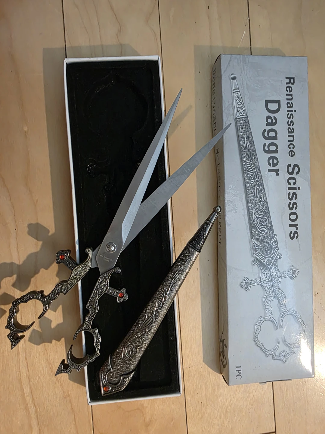 Renaissance Dagger Scissors with Sheath $15 - photo 3