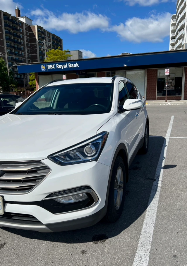 White Hyundai Santa Fe Sport 2017 - photo 2