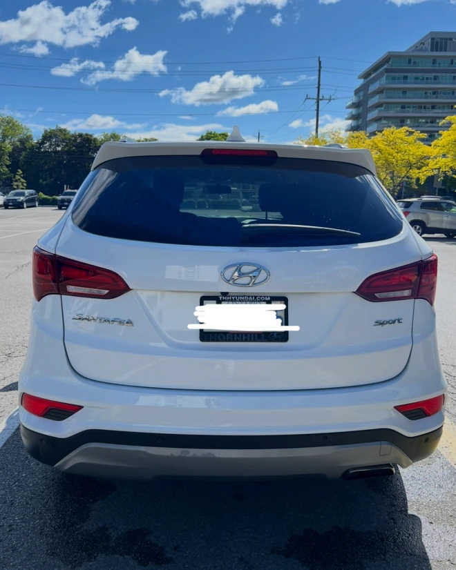 White Hyundai Santa Fe Sport 2017 - photo 4