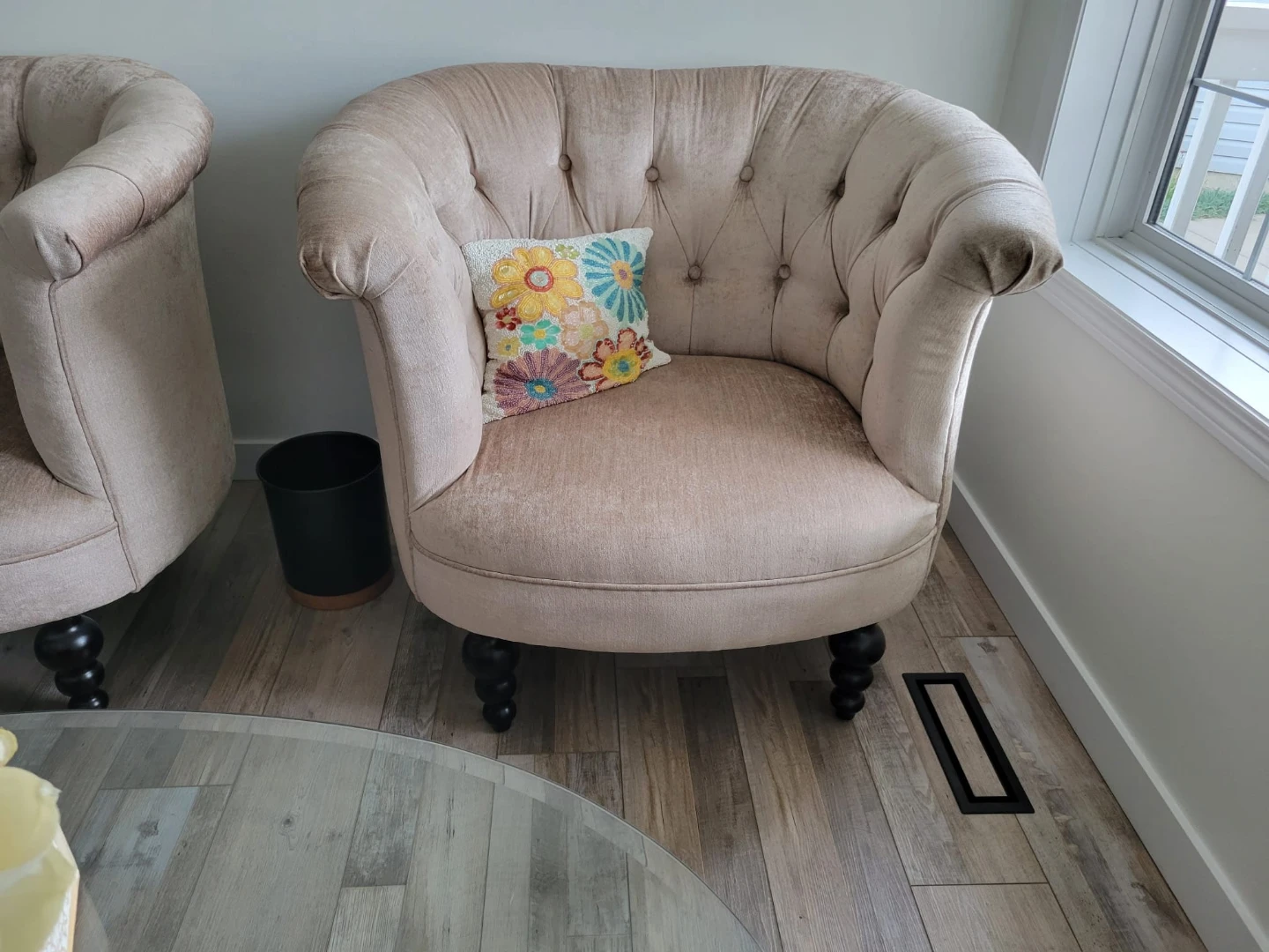 Living Room Set - photo 2