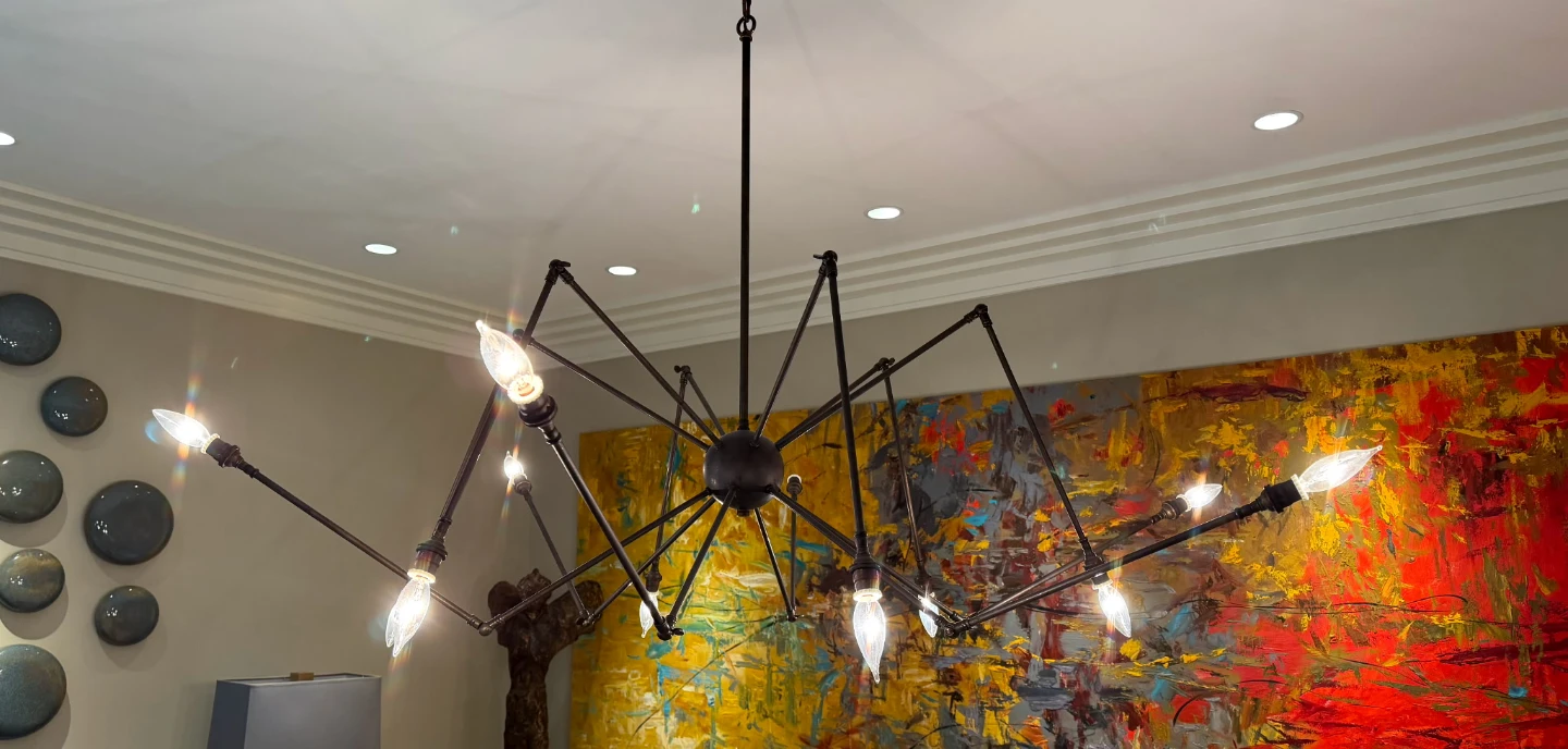 Spider Chandelier with 8 Arms